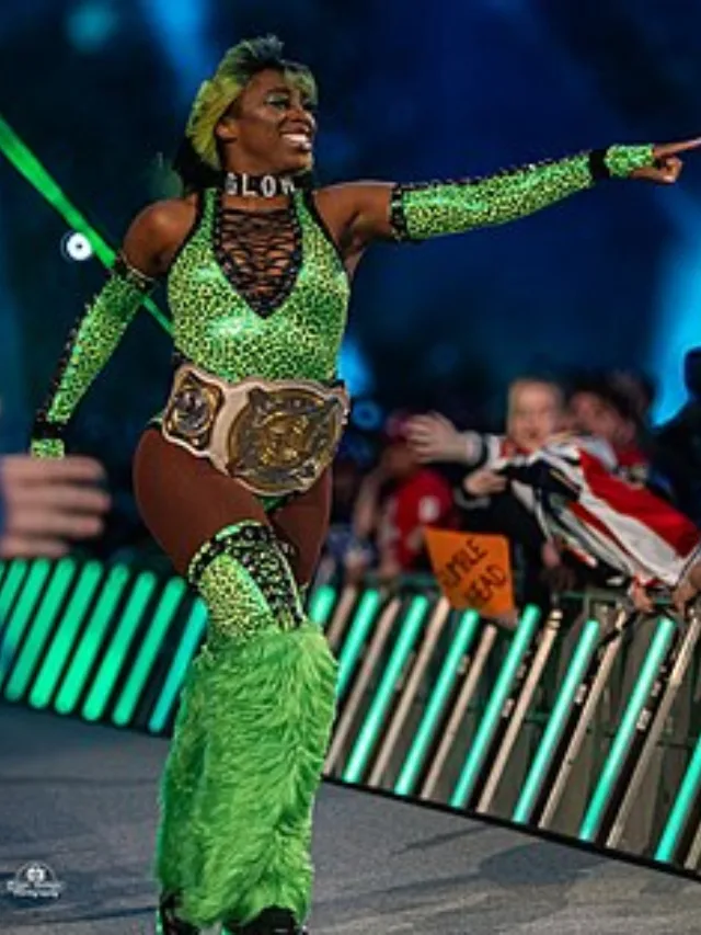 Women’s World Champion Naomi Confirms Her Pregnancy And Relinquishes Her Title On RAW